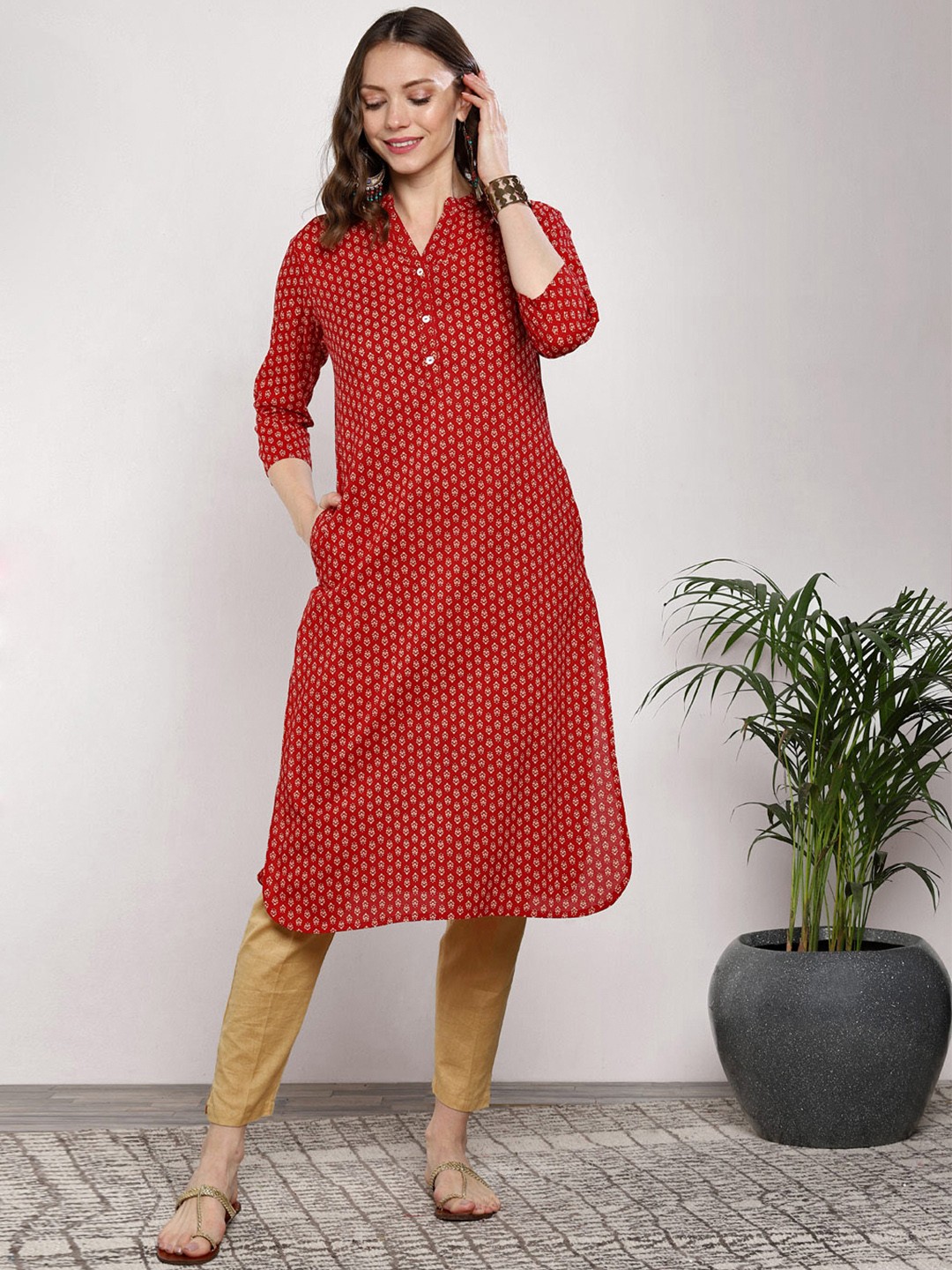 

Sangria Women Red Printed Straight Kurta