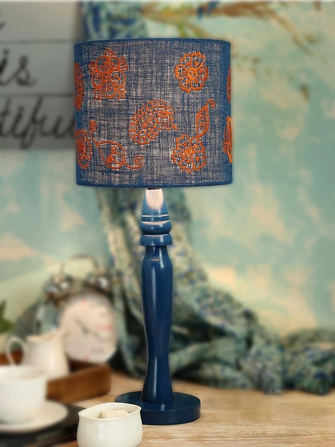 

Green girgit Blue Cylindrical Shaped Ambi Motif Pinted Lamp with Shade