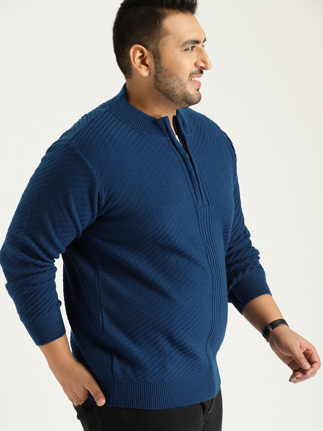 

Sztori Plus Size Men Navy Blue Self-Striped Sweater