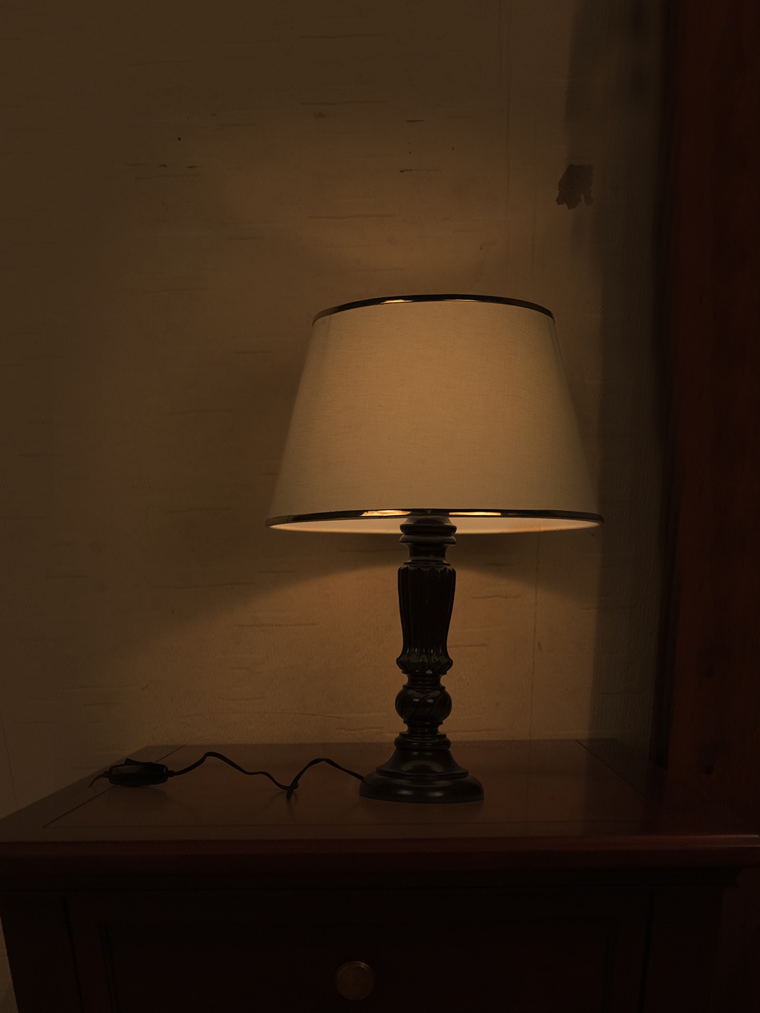 

Fos Lighting Off-White Spherical Bedside Standard Table Lamp