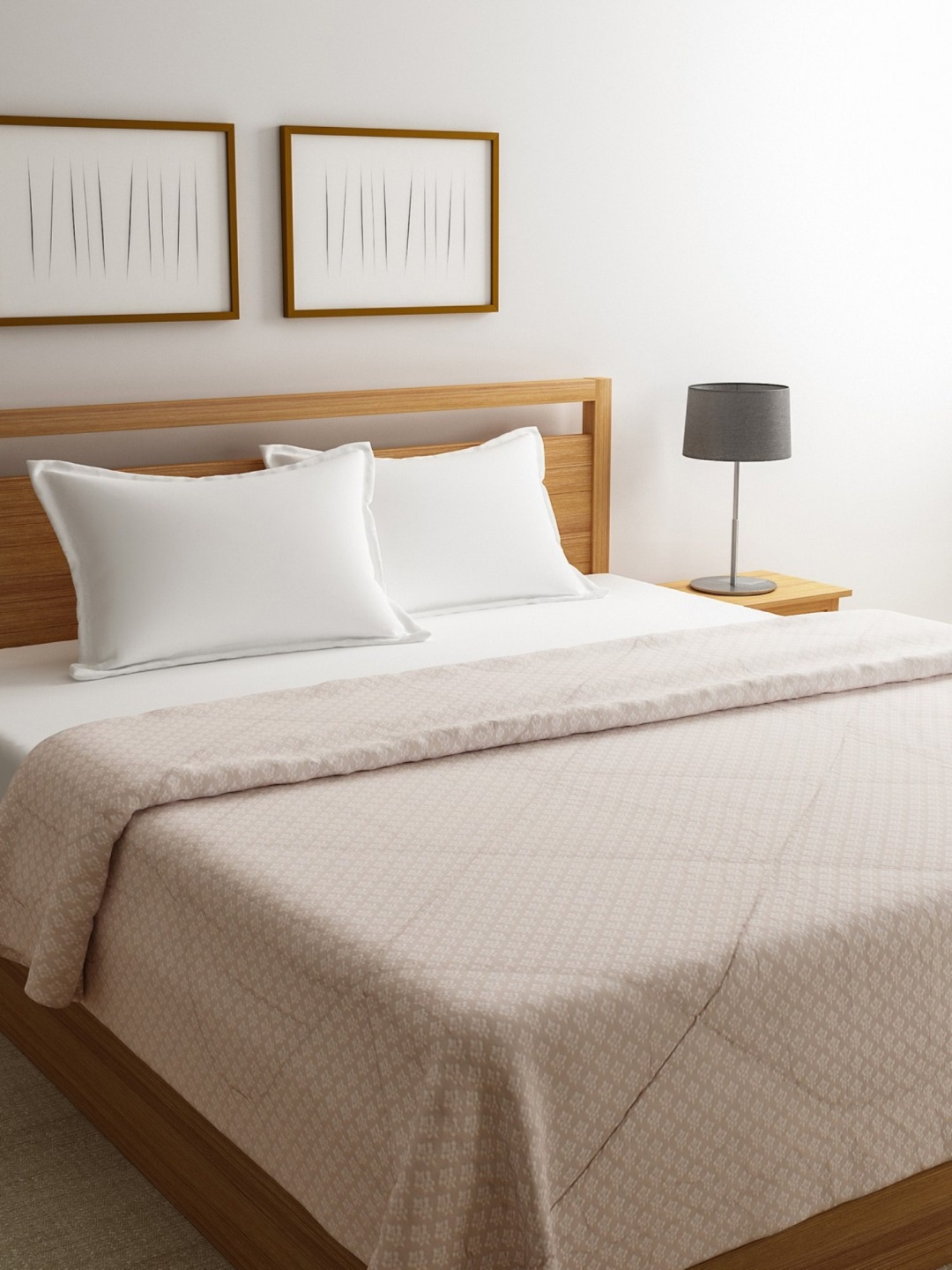 

ROMEE Beige & White Ethnic Motifs AC Room 200 GSM Reversible Double King Bed Comforter