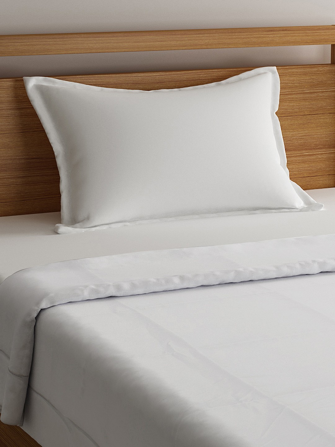 

ROMEE White Solid AC Room 250 GSM Reversible Single Bed Comforter