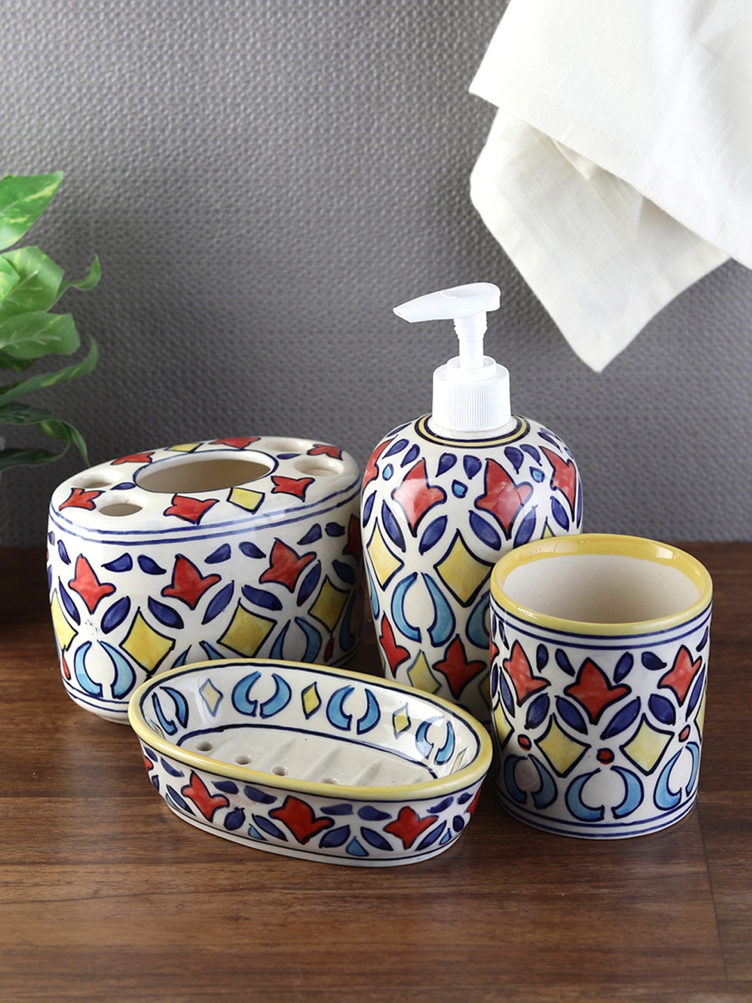 

VarEesha Set of 4 Multicoloured Printed Ceramic Bath Accessories, Multi