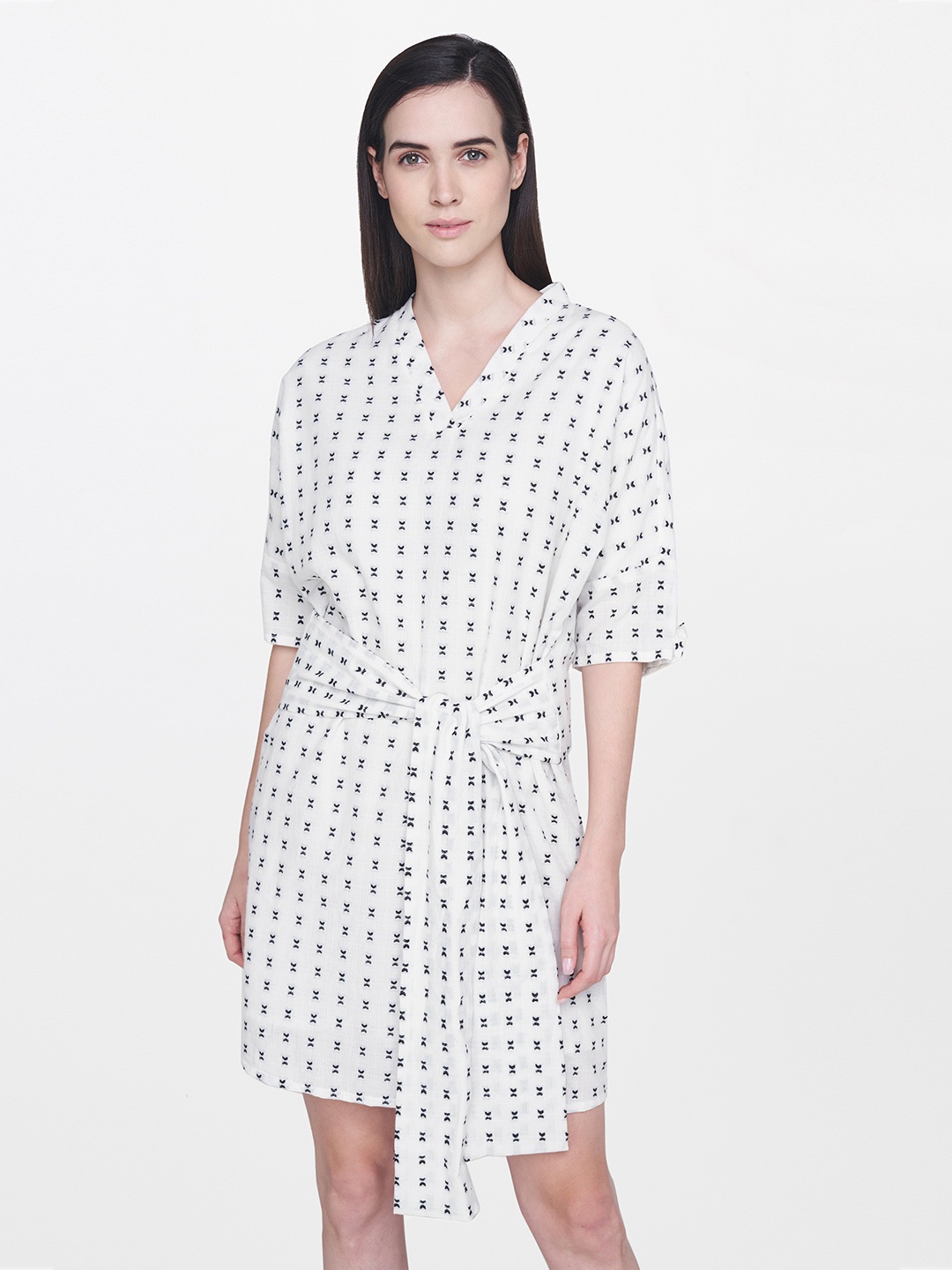 

AND Women Off-White & Black Self-Design A-Line Dress