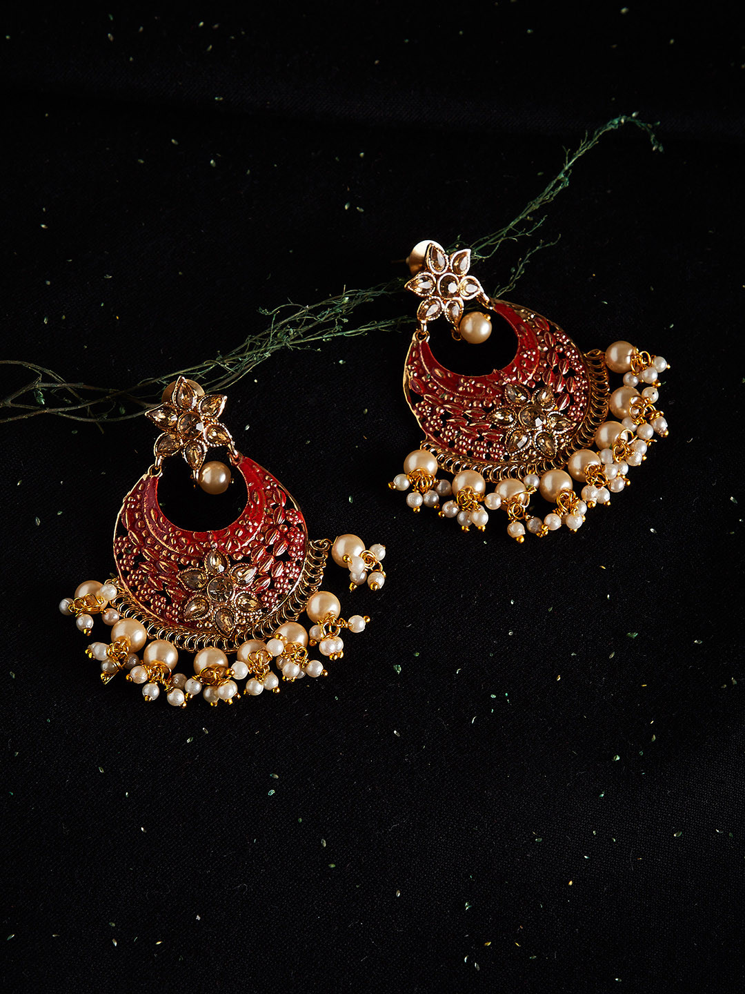 

PANASH Gold-Toned & Red Crescent Shaped Chandbalis