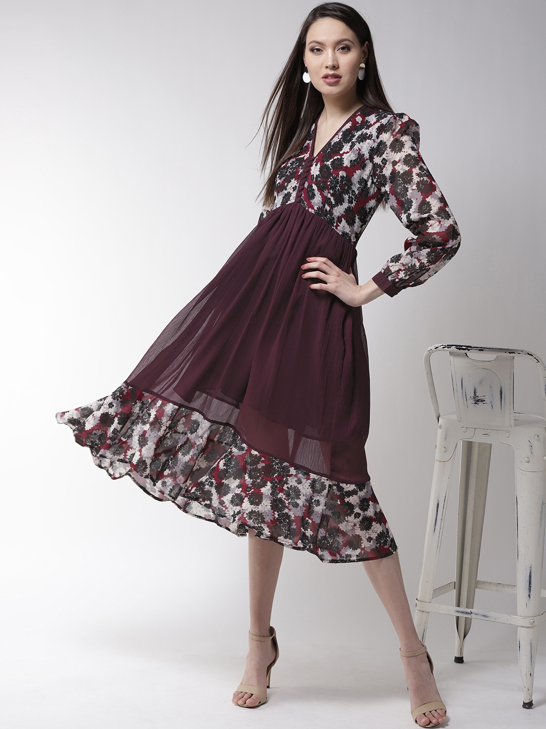 

WoowZerz Women Burgundy & Grey Printed Fit & Flare Dress