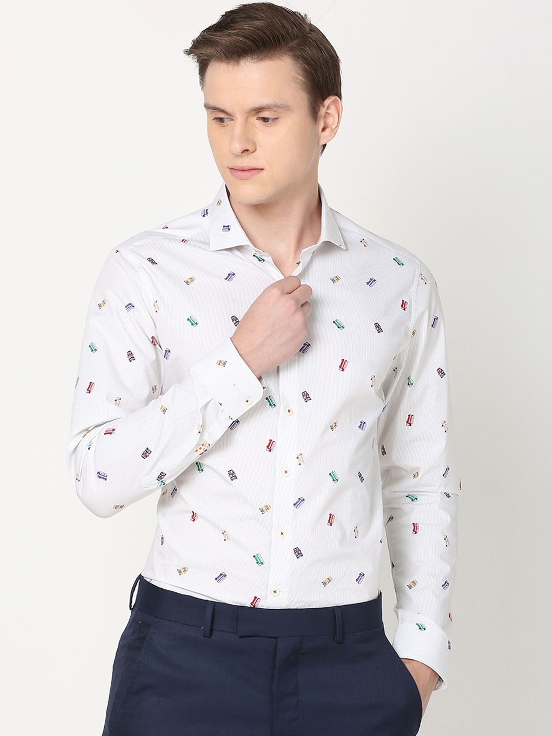 

SIMON CARTER LONDON Men White Slim Fit Printed Semiformal Shirt