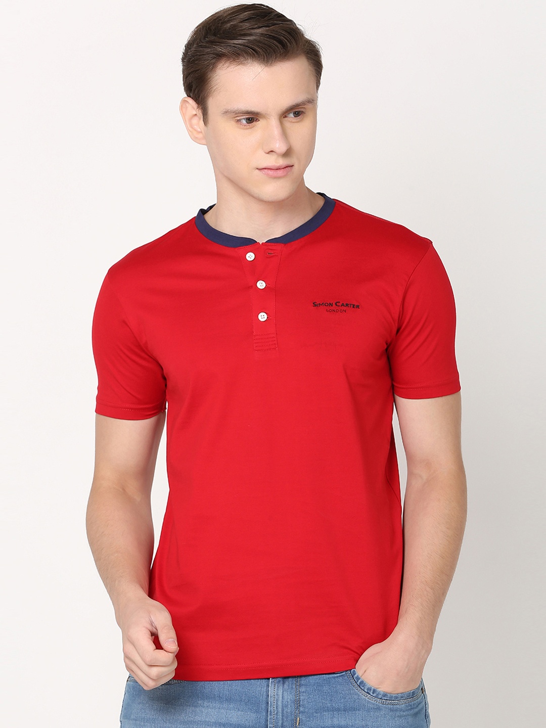 

SIMON CARTER LONDON Men Red Solid Henley Neck Pure Cotton T-shirt