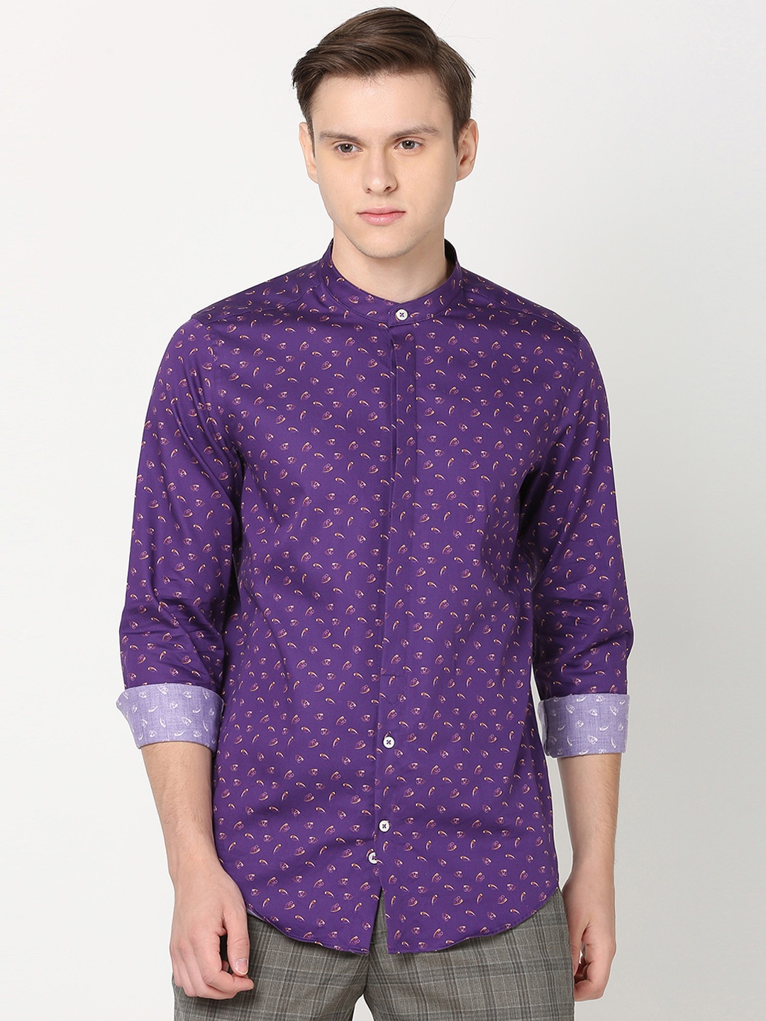 

SIMON CARTER LONDON Men Purple Regular Fit Printed Casual Shirt