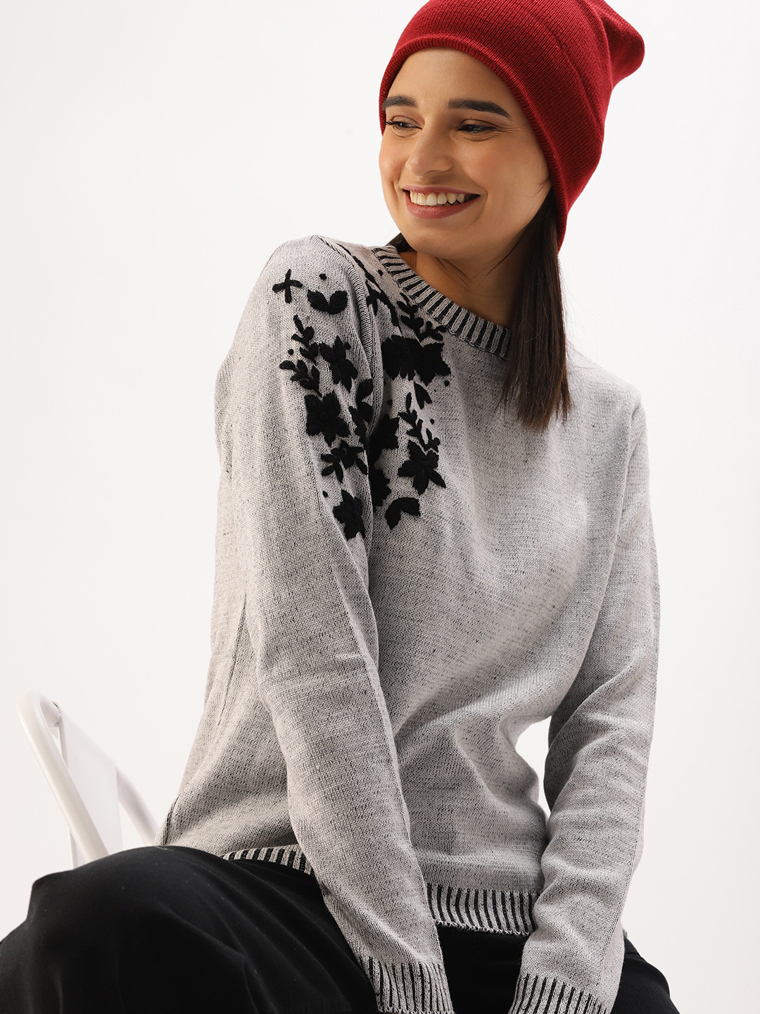 

DressBerry Women Grey & Black Self Design Sweater