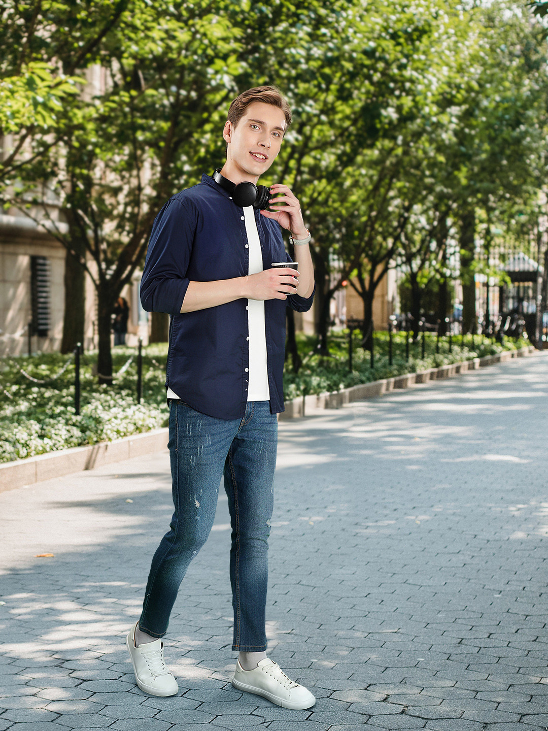 

Harvard Men Navy Blue Slim Fit Solid Casual Shirt