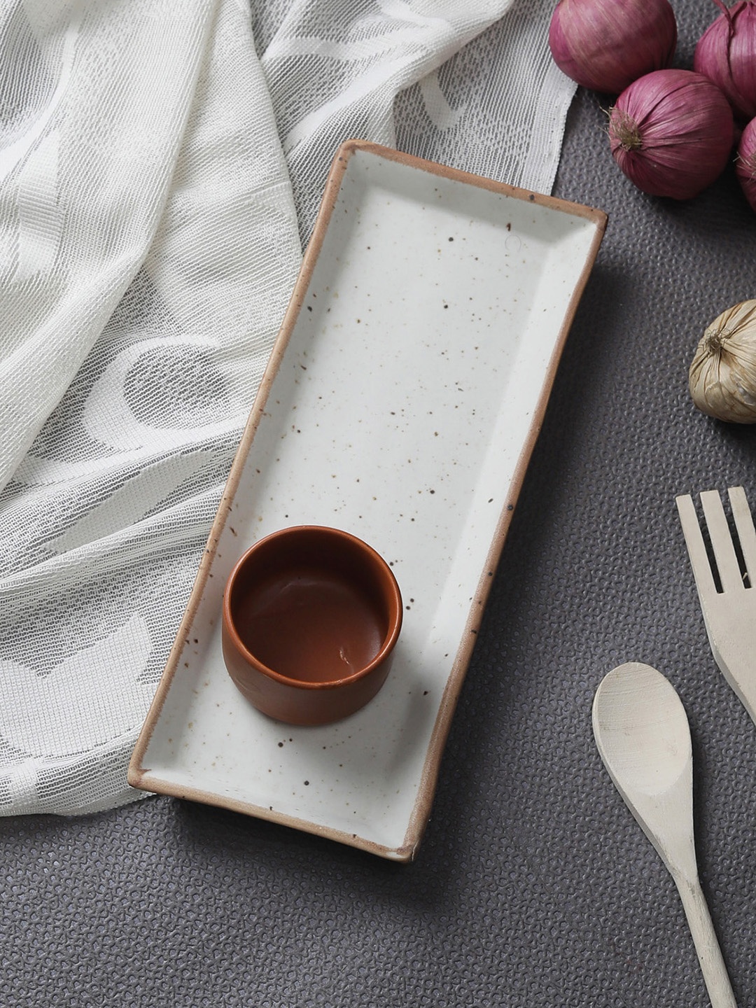 

MIAH Decor Cream-Coloured & Brown Solid Handcrafted Ceramic Tray with Dip Bowl