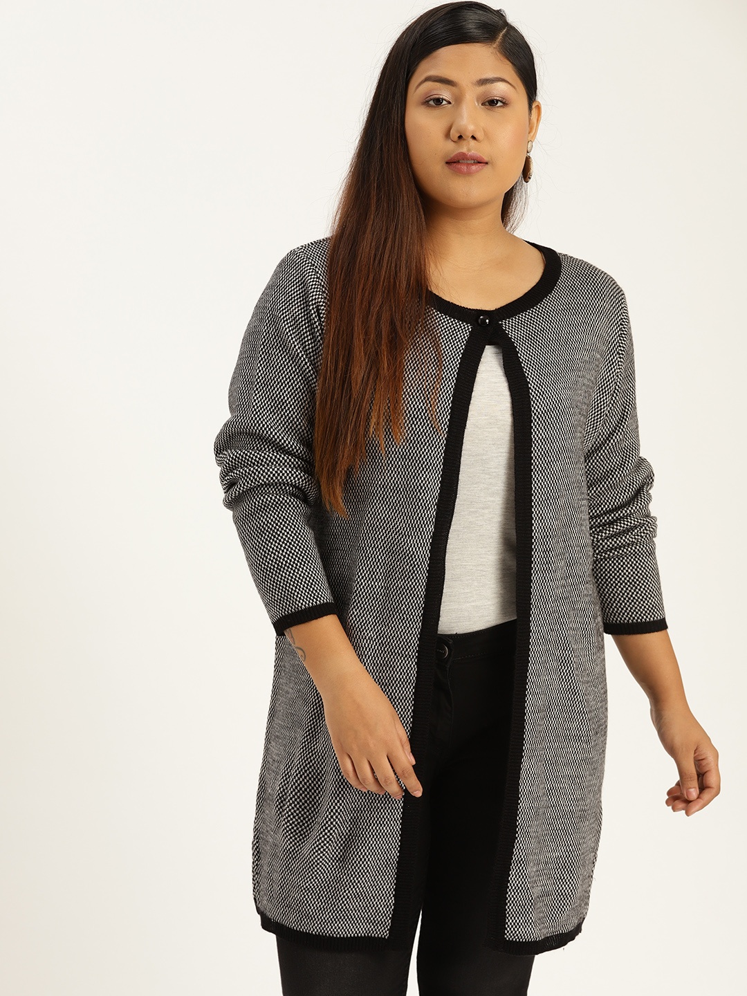 

Sztori Plus Size Women Black White Self-Design Front-Open Sweater
