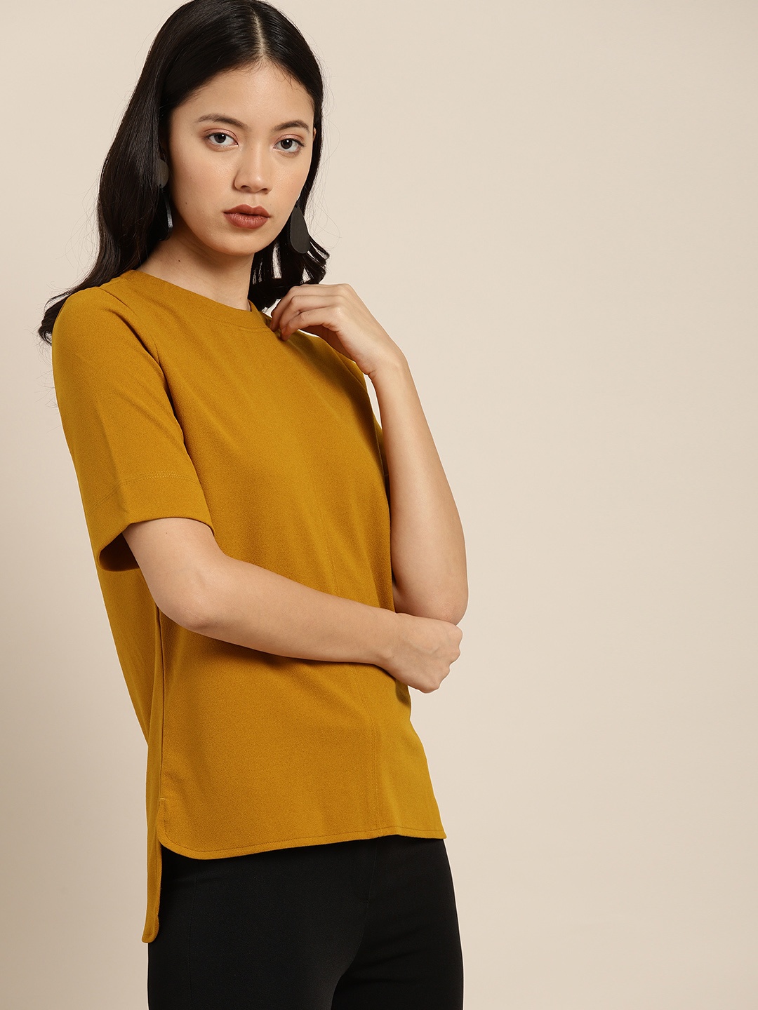 

her by invictus Women Mustard Solid Top