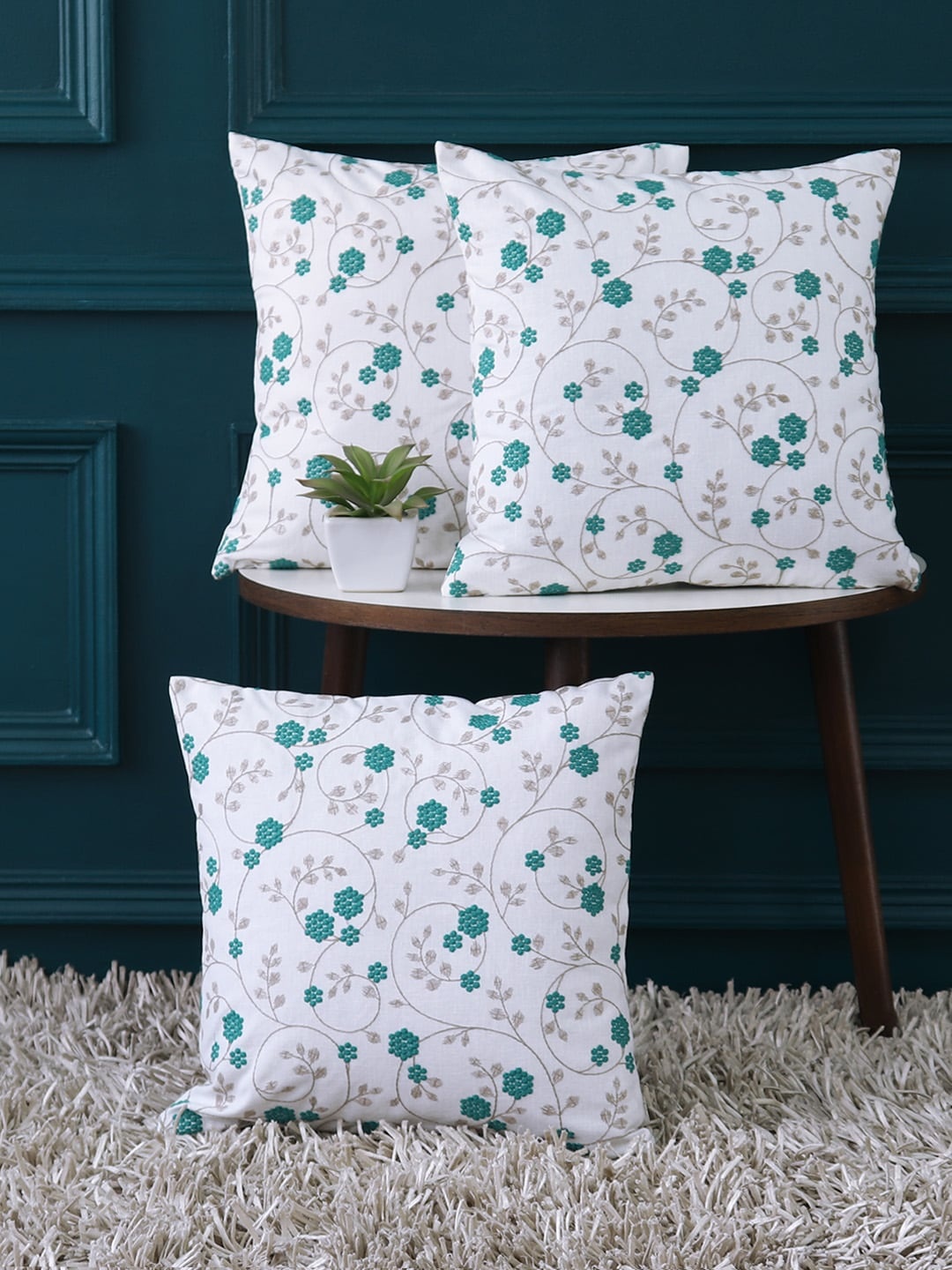 

GM White Set of 3 Floral Square Cushion Covers