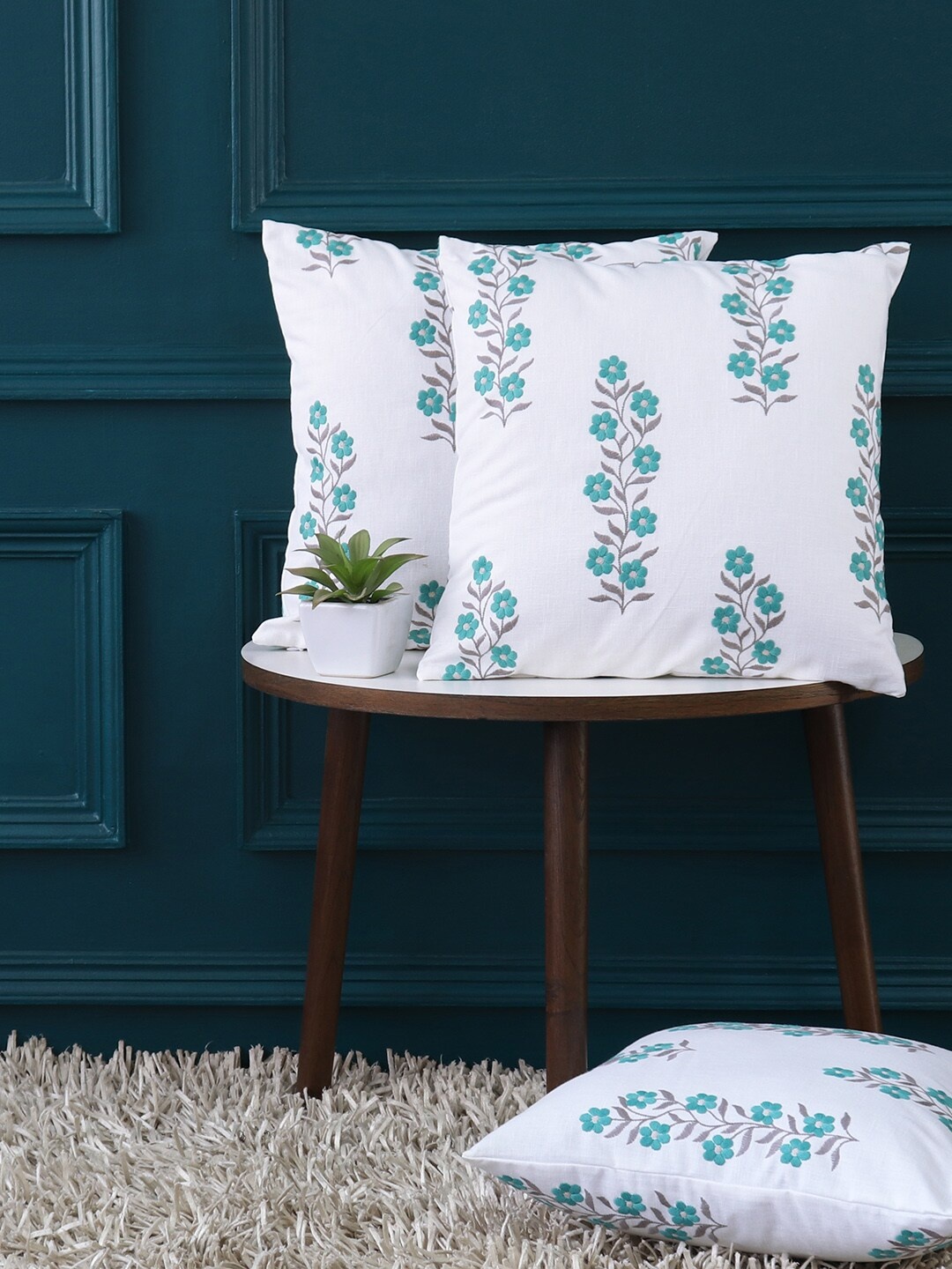 

GM White Set of 3 Floral Square Cushion Covers