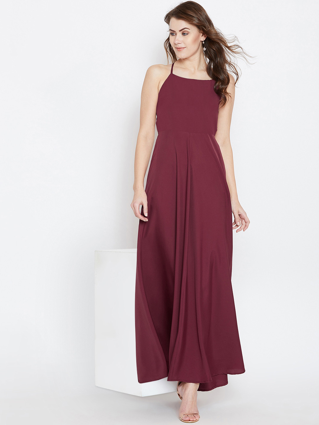 

Berrylush Women Maroon Solid Maxi Dress