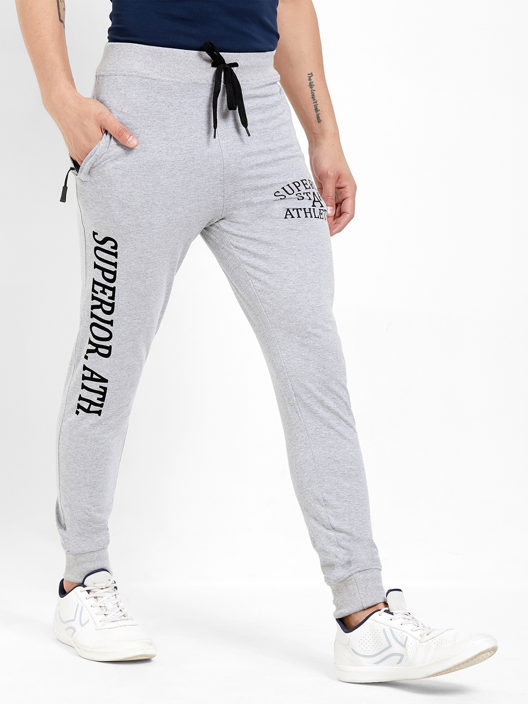 

Maniac Men Grey Melange Solid Slim-Fit Joggers