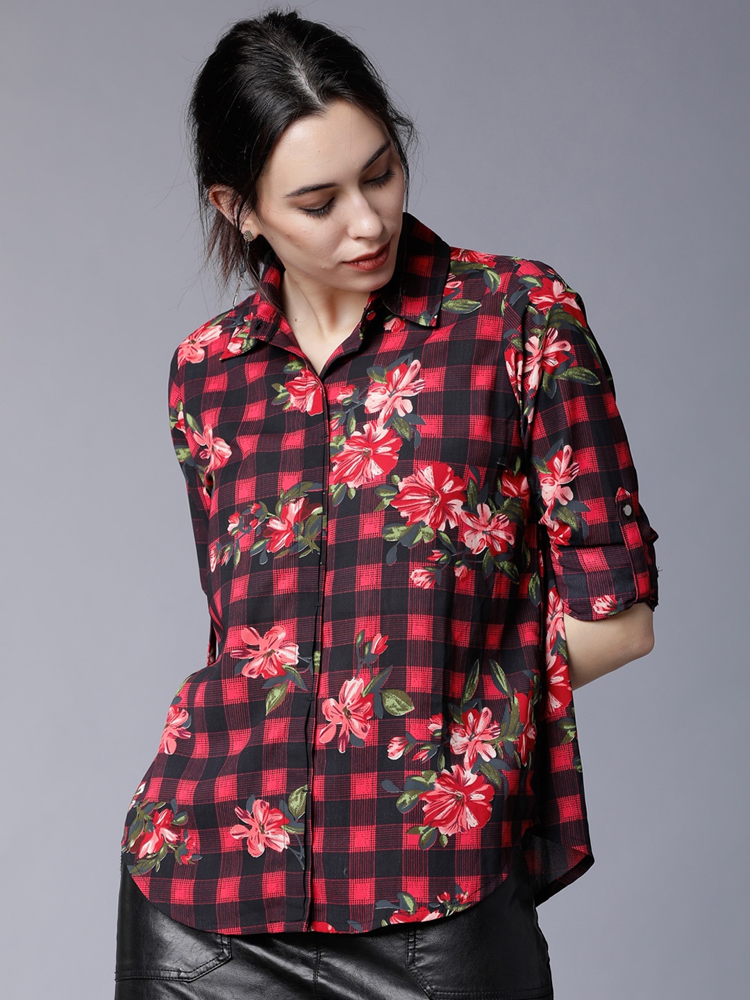 

Tokyo Talkies Women Black & Red Regular Fit Printed Casual Shirt