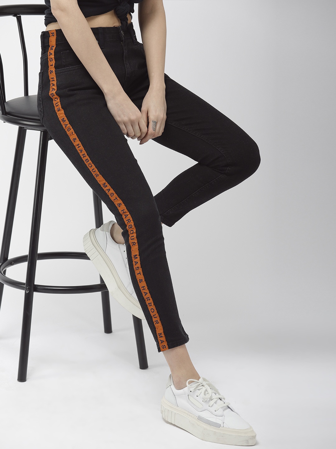 

Mast & Harbour Women Black Skinny Fit Mid-Rise Clean Look Jeans