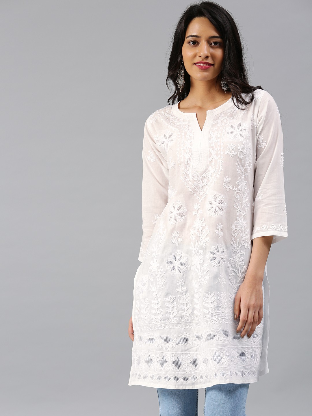 

Saadgi Women White Embroidered Handloom Straight Kurta