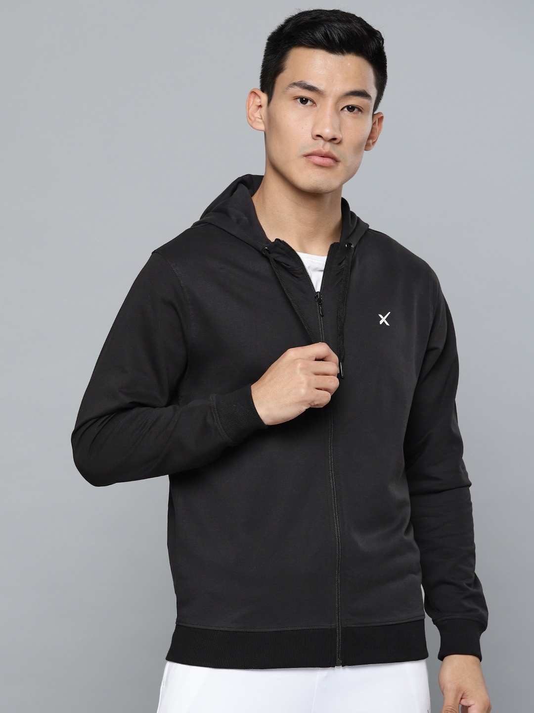 

HRX by Hrithik Roshan Men Black Lifestyle Hooded Solid Sweatshirt