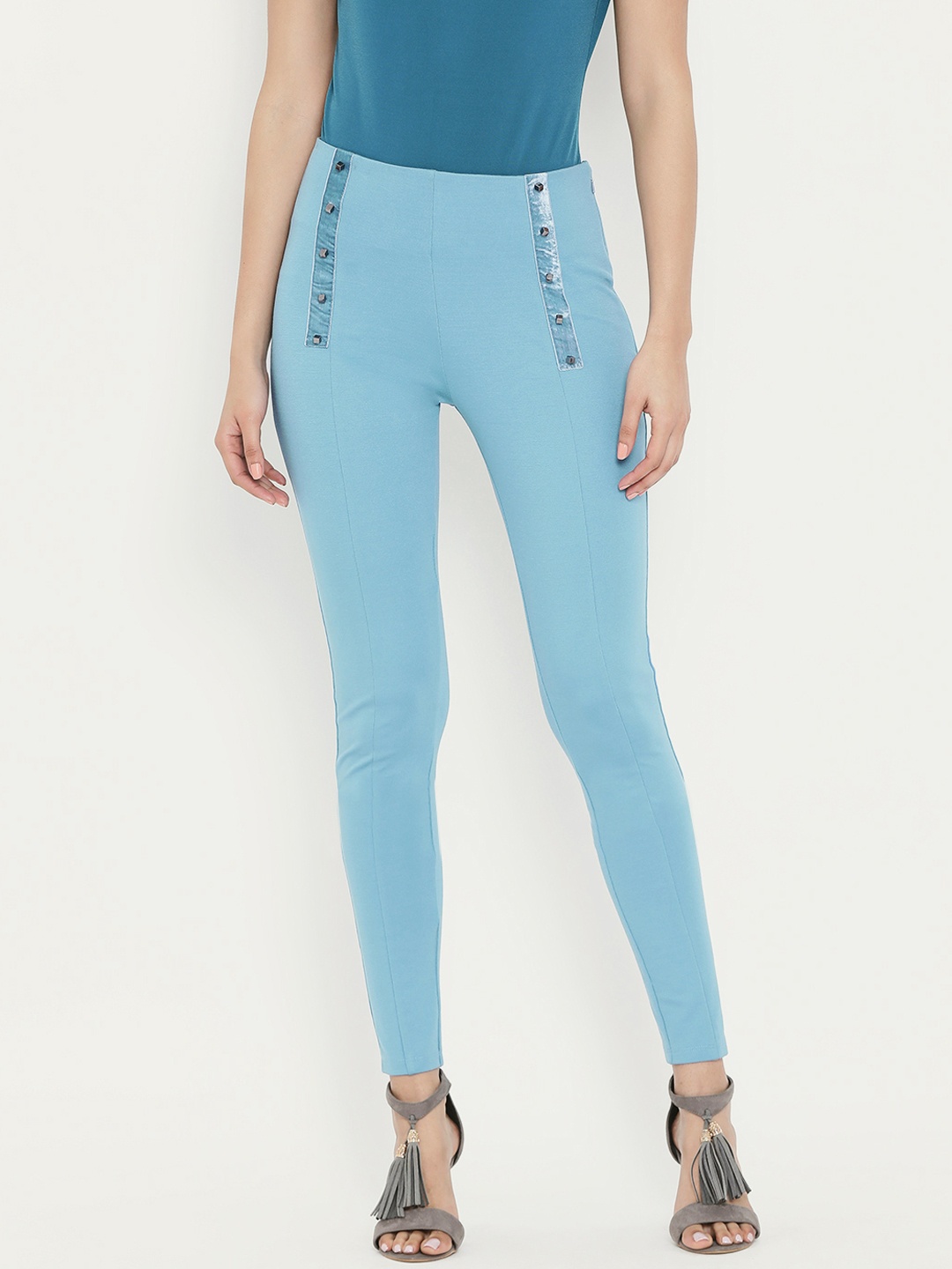 

Kazo Women Blue Solid Skinny-Fit Jeggings