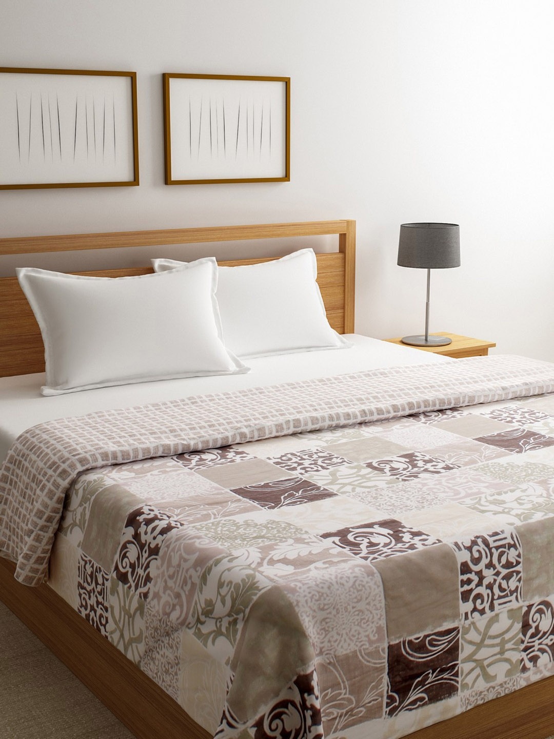 ROMEE White & Beige Ethnic Motifs AC Room 300 GSM Double Bed Dohar
