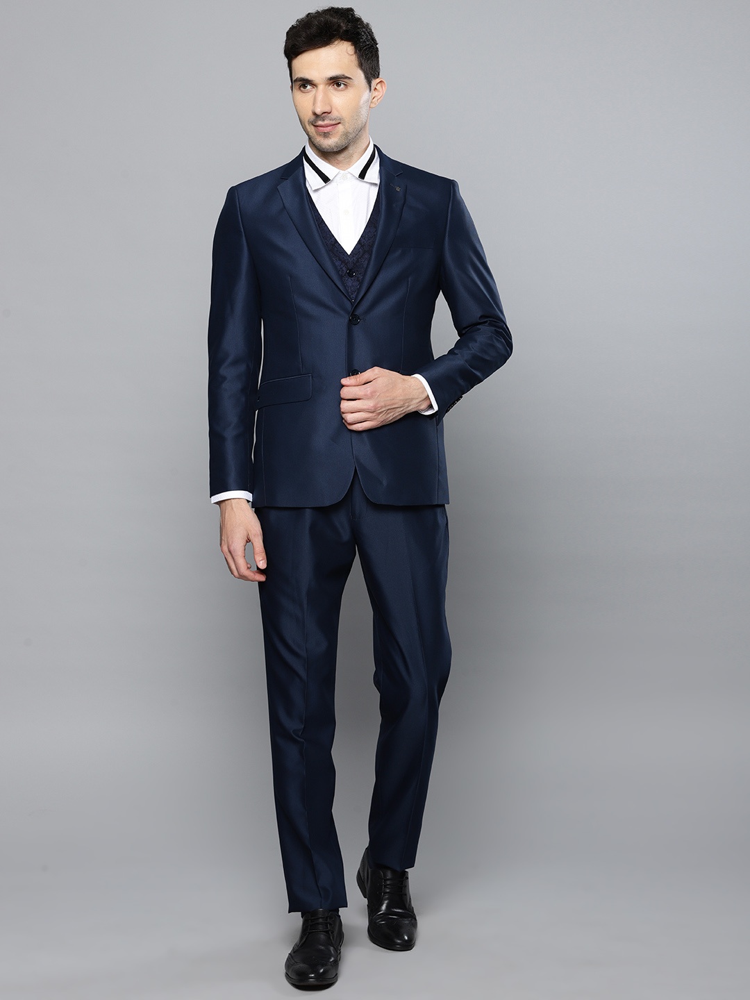 

Louis Philippe Men Navy Blue Self Design Slim Fit Formal Suit