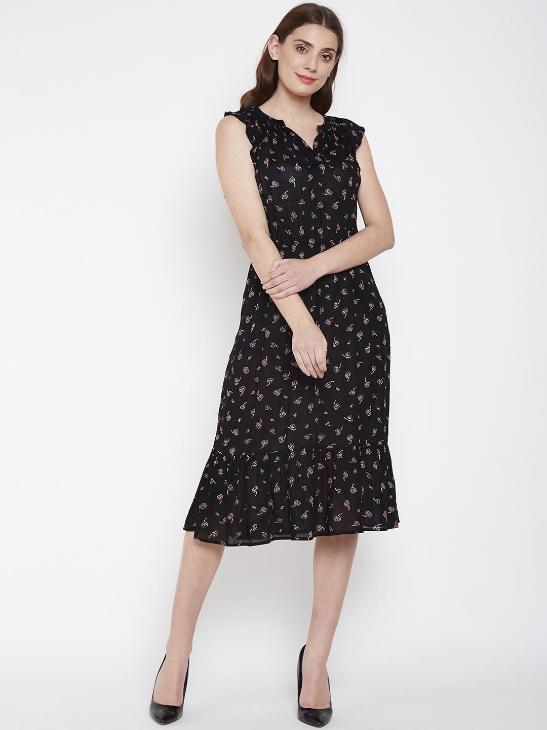 

Oxolloxo Women Black Printed Fit and Flare Dress