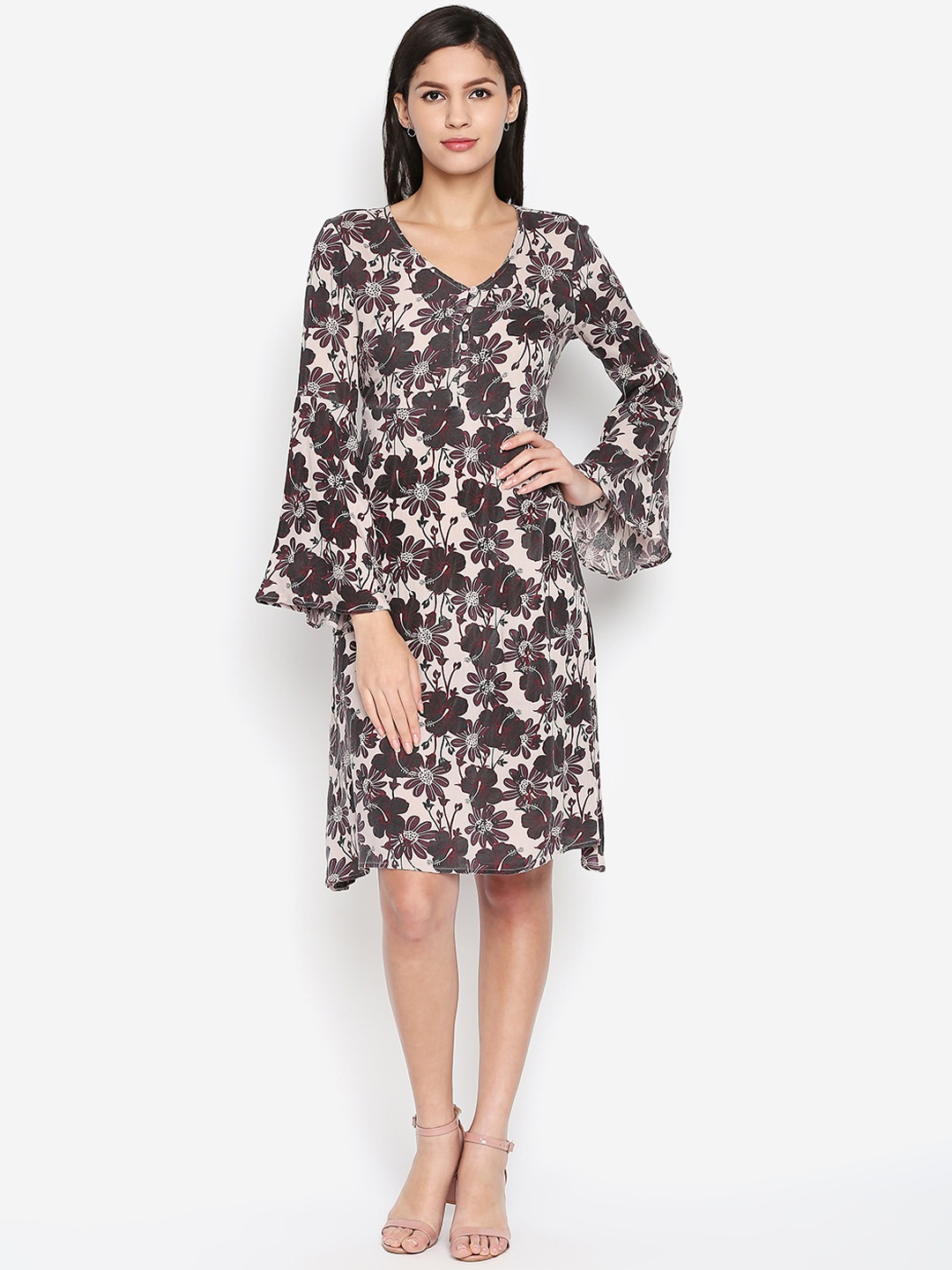 

Oxolloxo Women Beige Printed Fit and Flare Dress