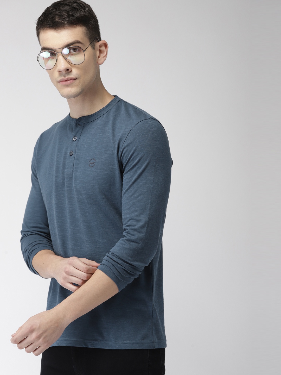 

Park Avenue Men Blue Solid Henley Neck Pure Cotton T-shirt