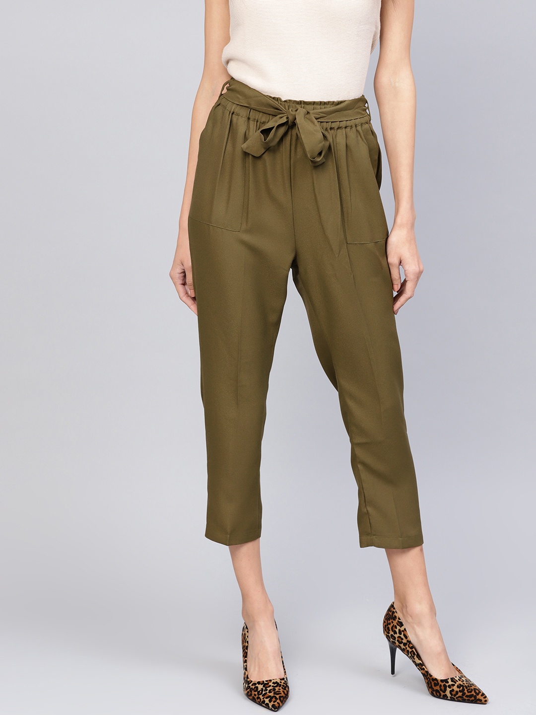 

SASSAFRAS Women Olive Green Tapered Fit Solid Peg Trousers