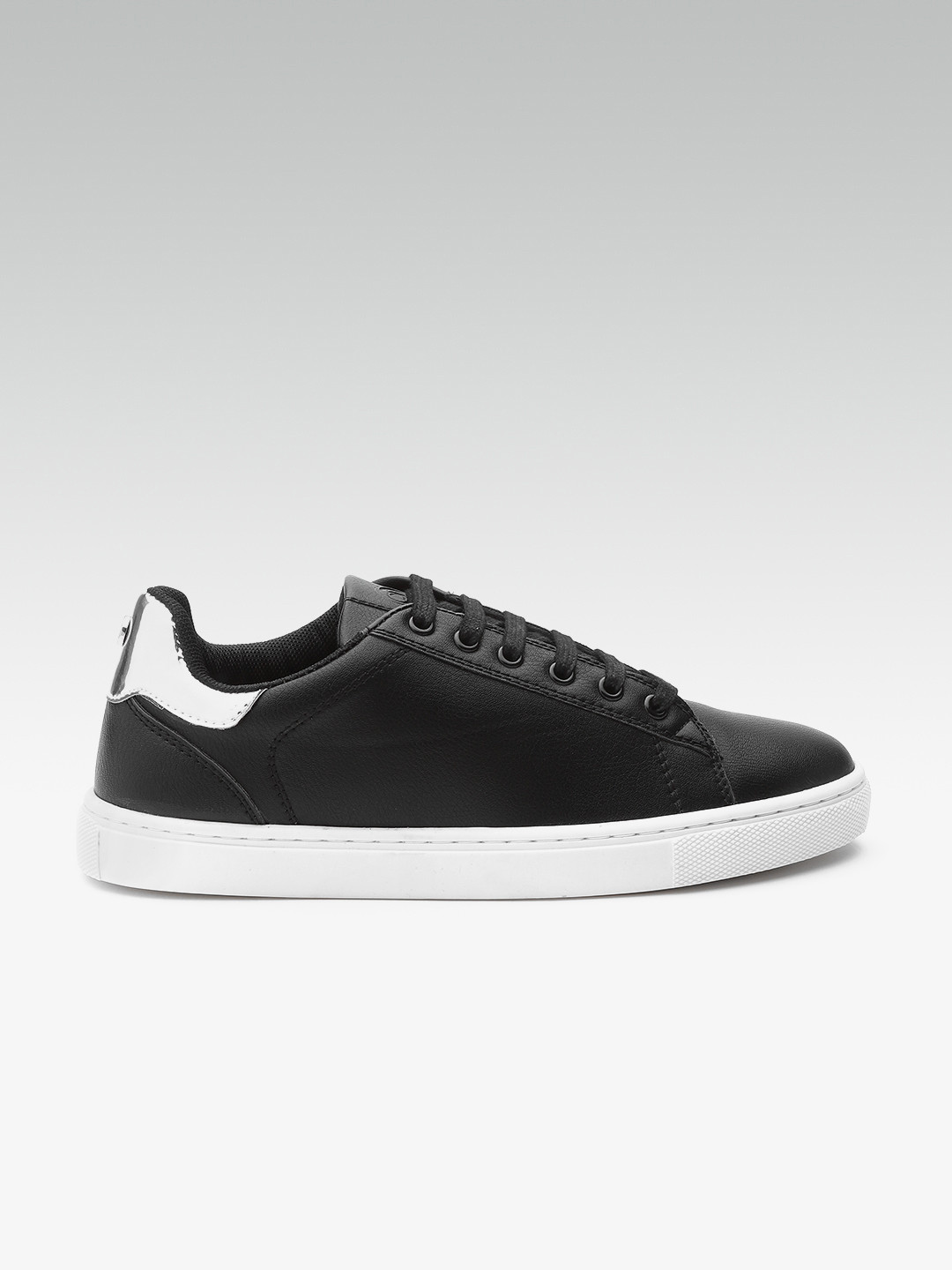 

Carlton London Women Black Solid Sneakers
