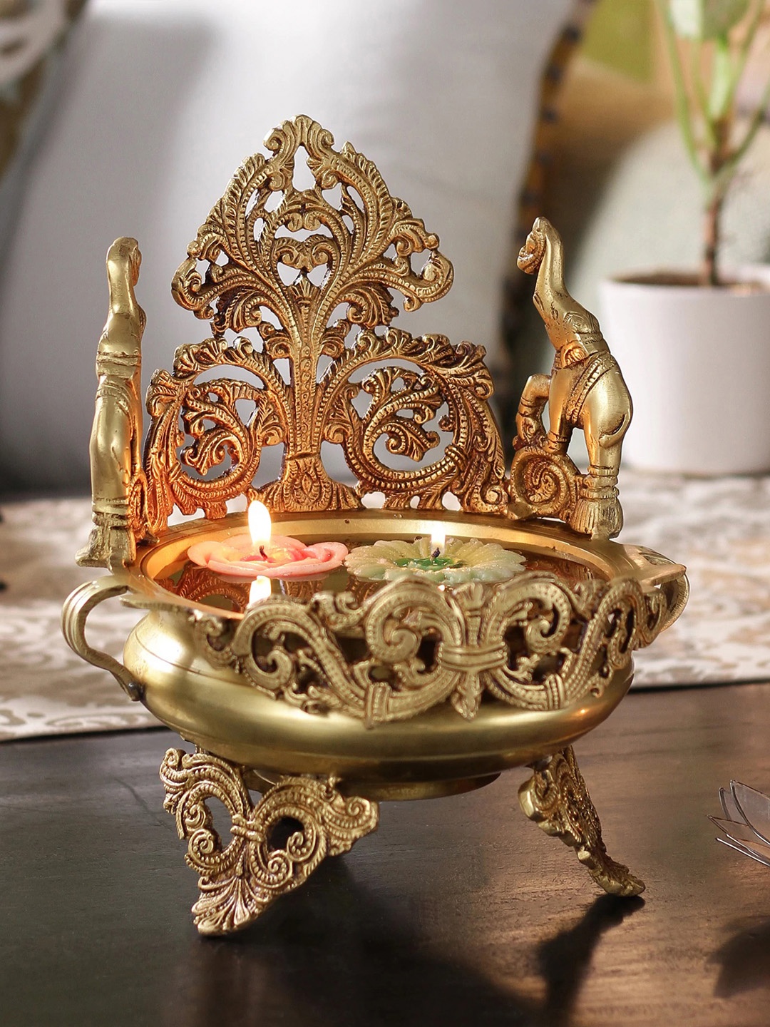 

eCraftIndia Brown Elephant Design Premium Urli