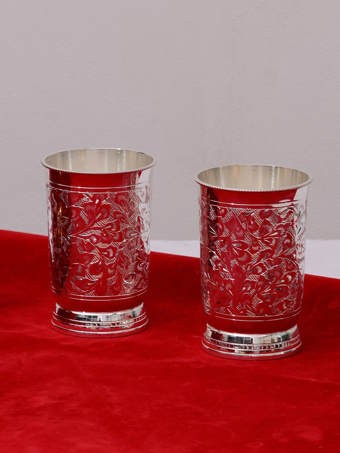 

eCraftIndia Set of 2 Silver-Toned Glass Set with Box