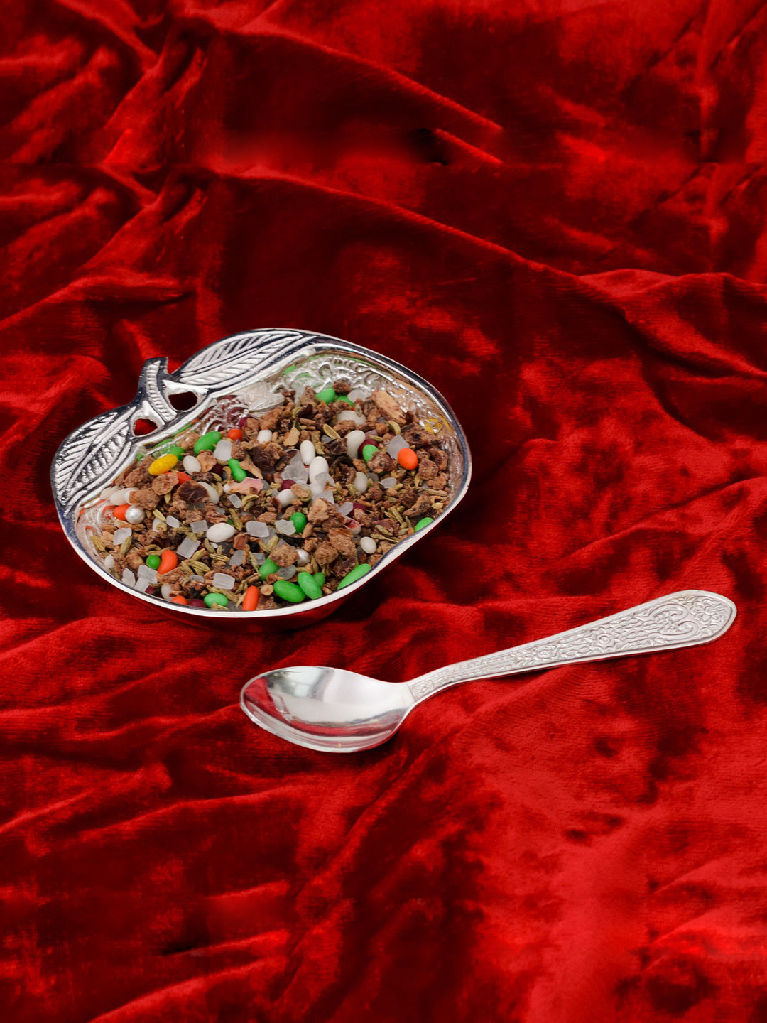 

eCraftIndia Silver-Toned Platter with Velvet Box