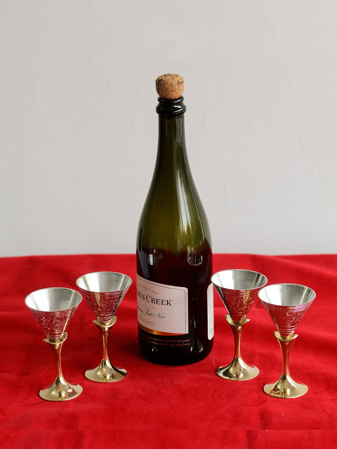 

eCraftIndia Set of 4 Gold-Toned & Silver-Toned Glass Set with Box