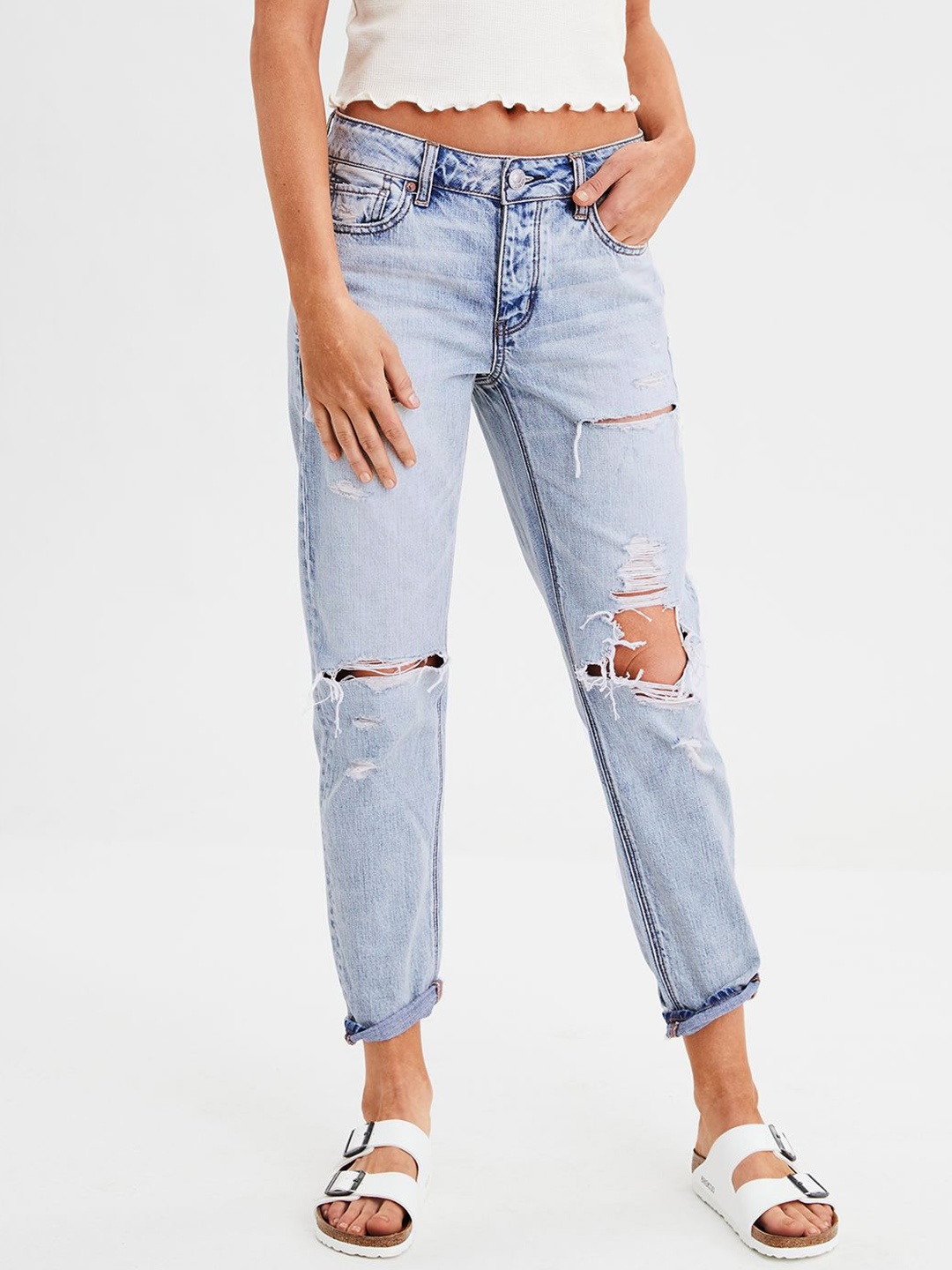 

AMERICAN EAGLE OUTFITTERS Women Blue Regular Fit Mid-Rise Highly Distressed Cropped Jeans
