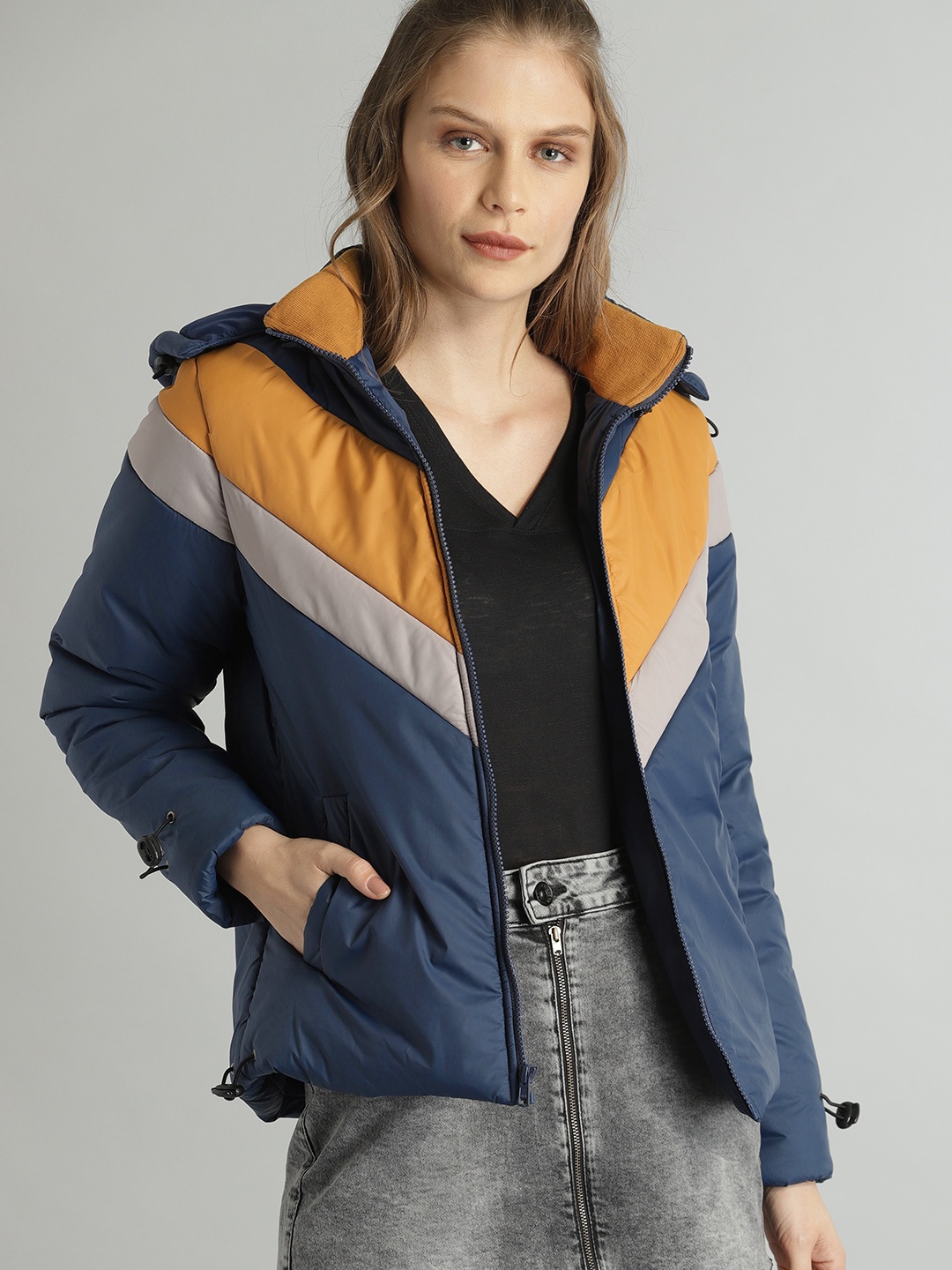 

The Roadster Lifestyle Co Women Navy & Mustard Yellow Colourblocked Padded Jacket, Navy blue