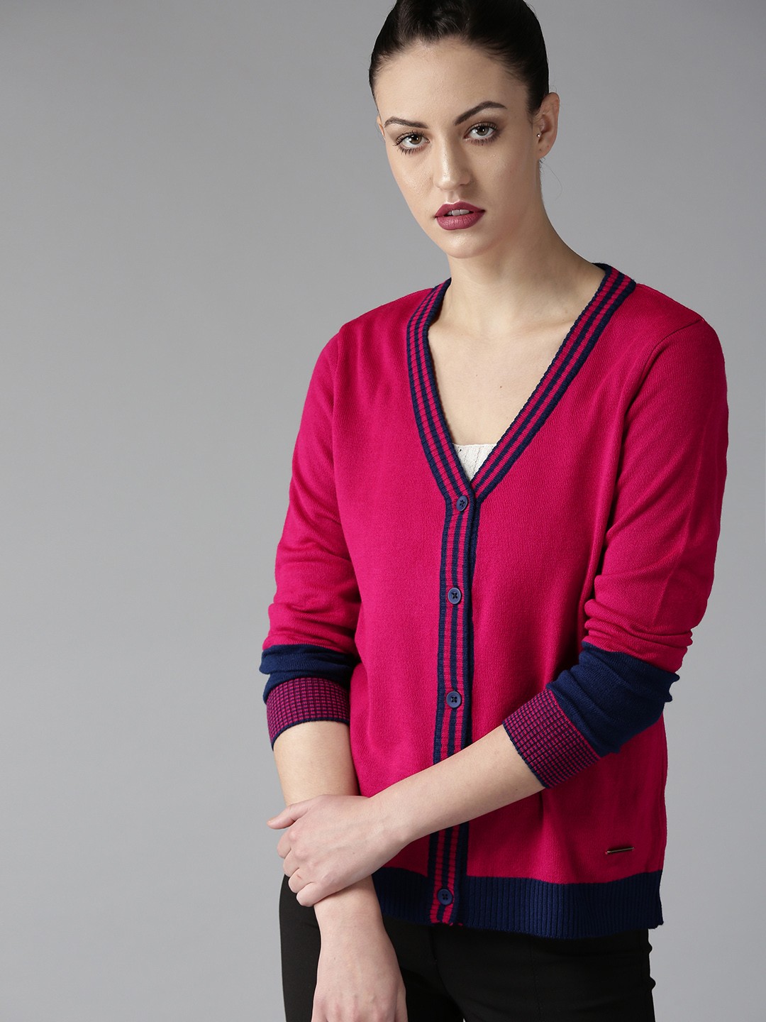 

The Roadster Lifestyle Co Women Pink Solid Cardigan