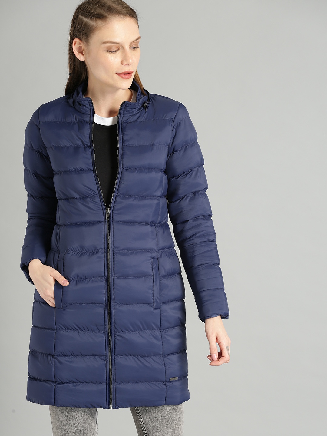 

The Roadster Lifestyle Co Women Navy Blue Solid Puffer Jacket
