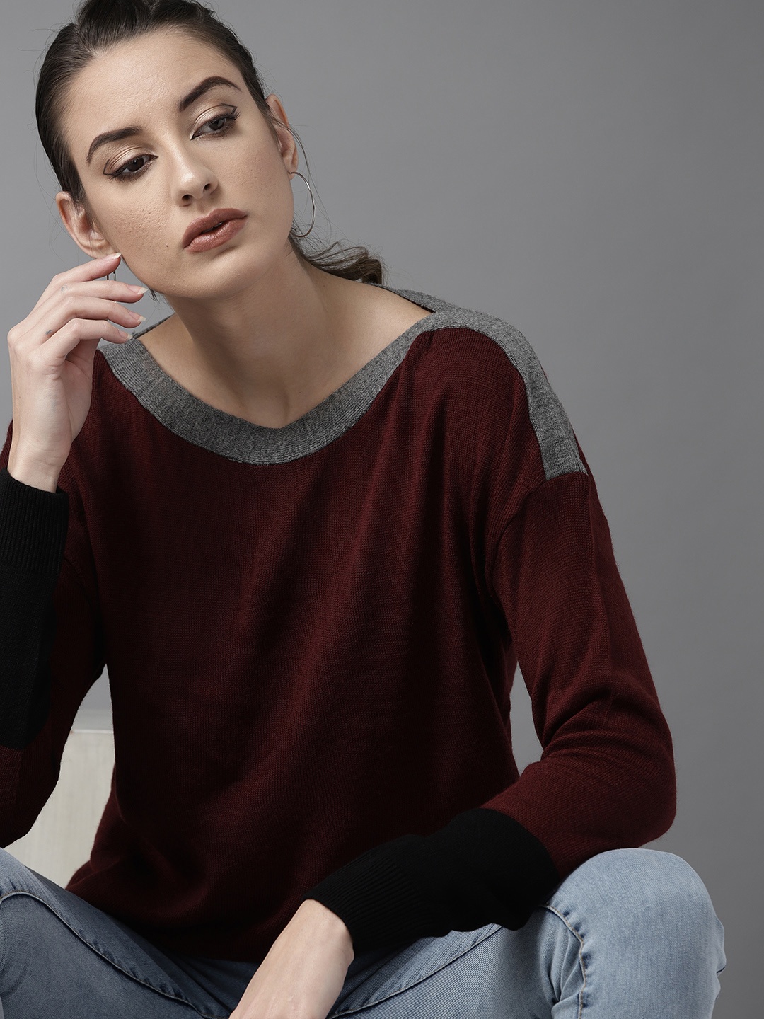 

The Roadster Lifestyle Co Women Maroon Solid Sweater