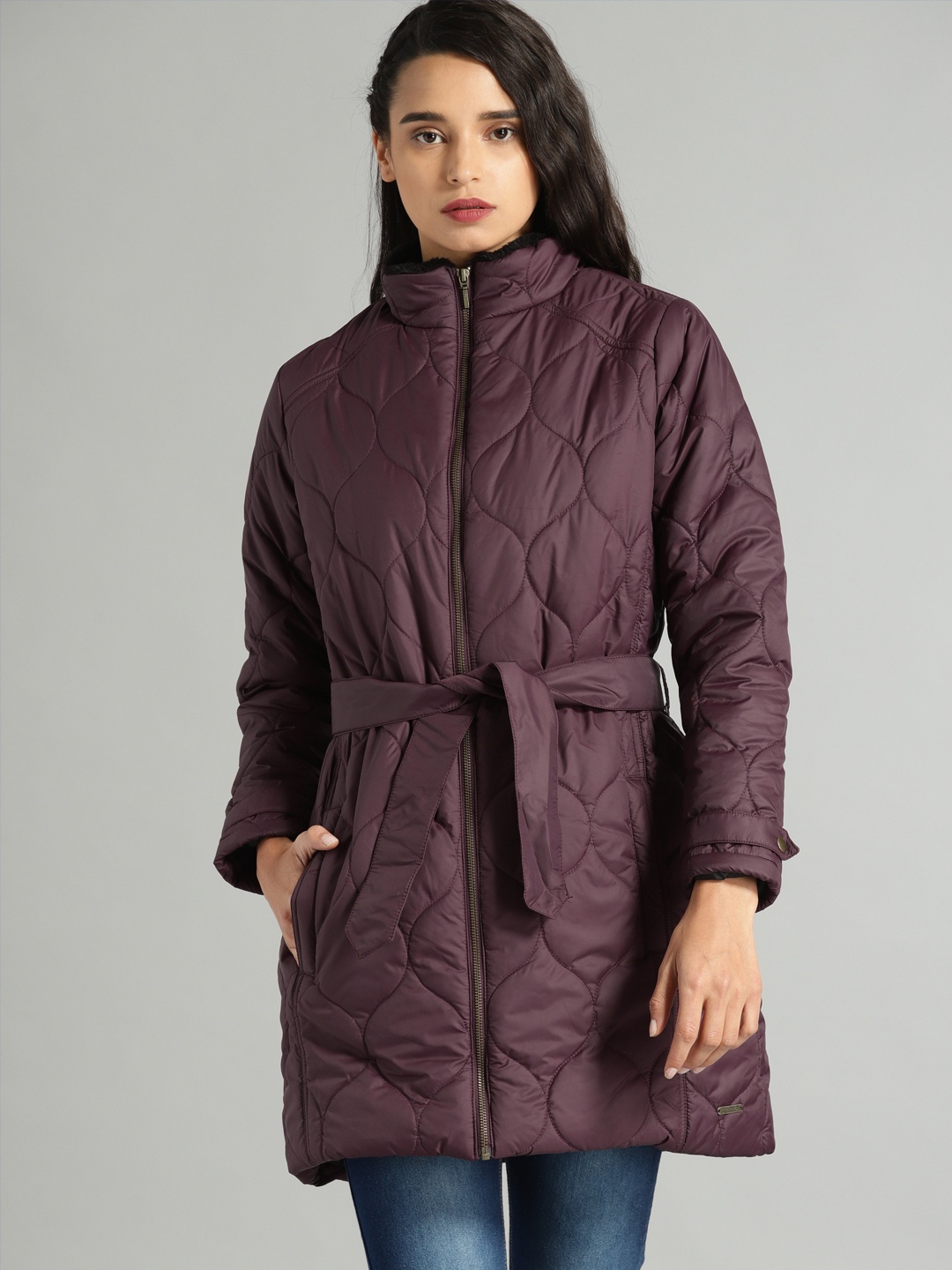 

The Roadster Lifestyle Co Women Burgundy Solid Longline Quilted Jacket