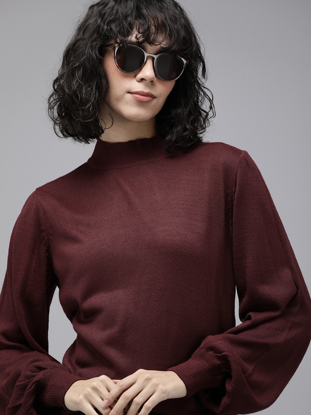 

The Roadster Lifestyle Co. Acrylic Solid Turtle Neck Full Sleeves Pullover Sweaters, Maroon