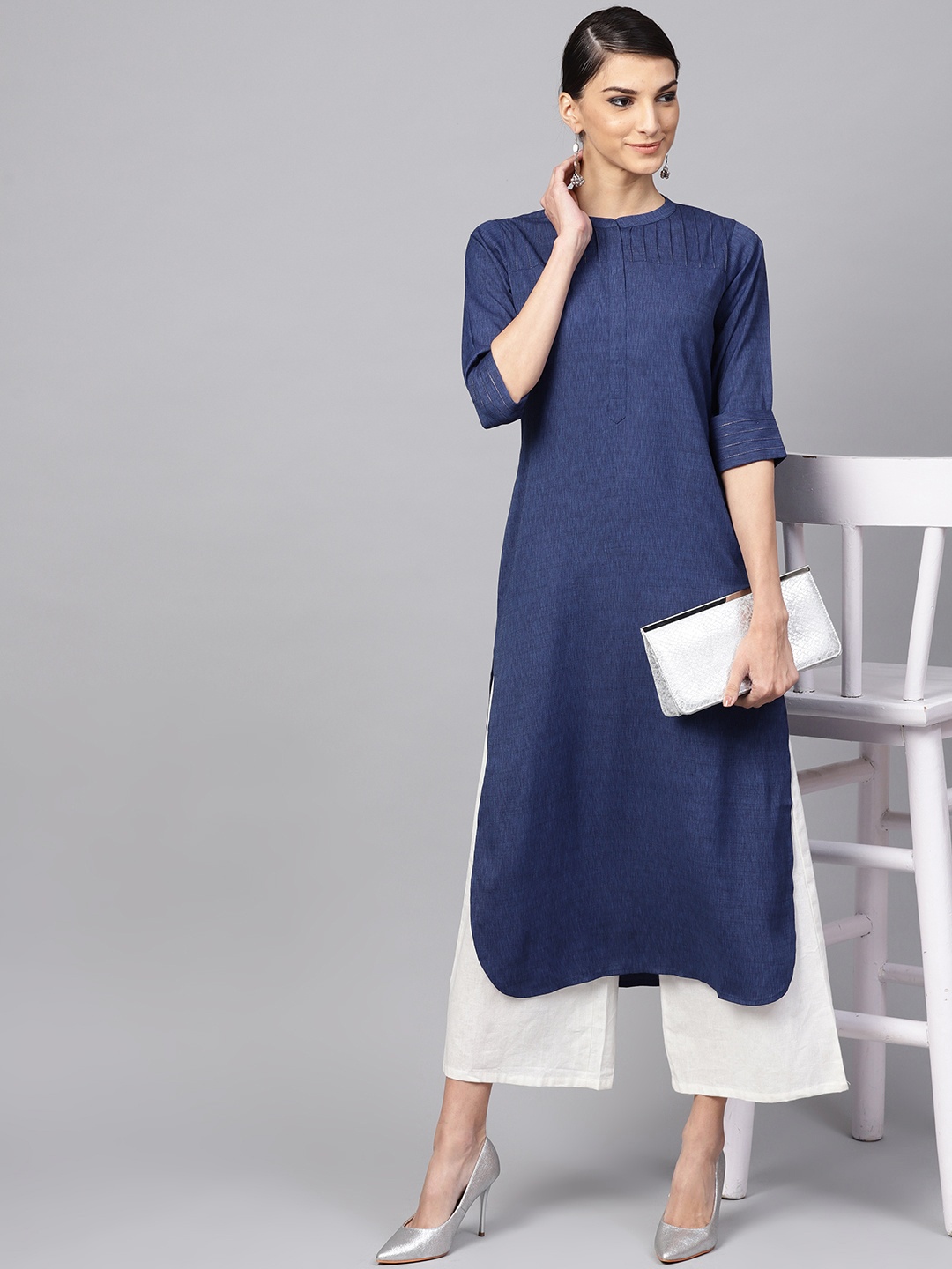 

Libas Women Navy Blue Solid Straight Kurta
