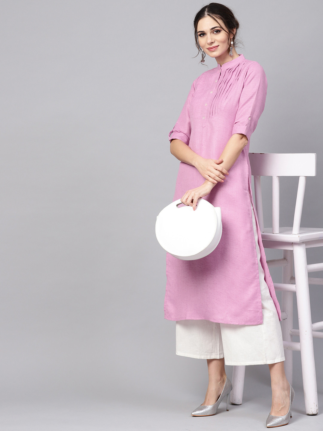 

Libas Women Lavender Solid Straight Kurta