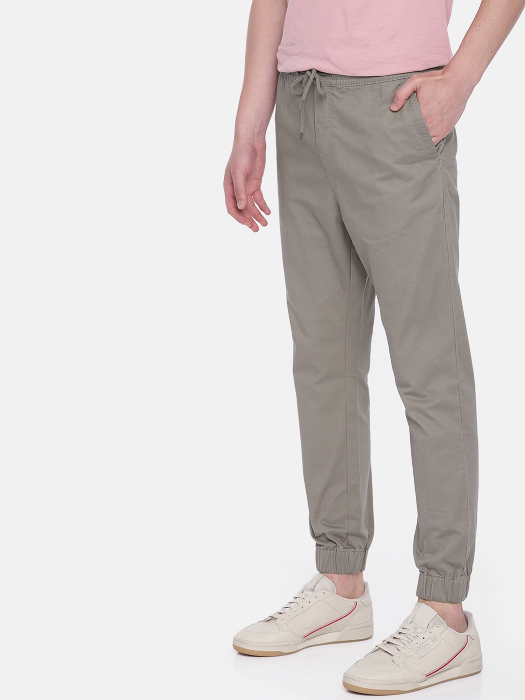 

Mast & Harbour Men Grey Regular Fit Solid Joggers