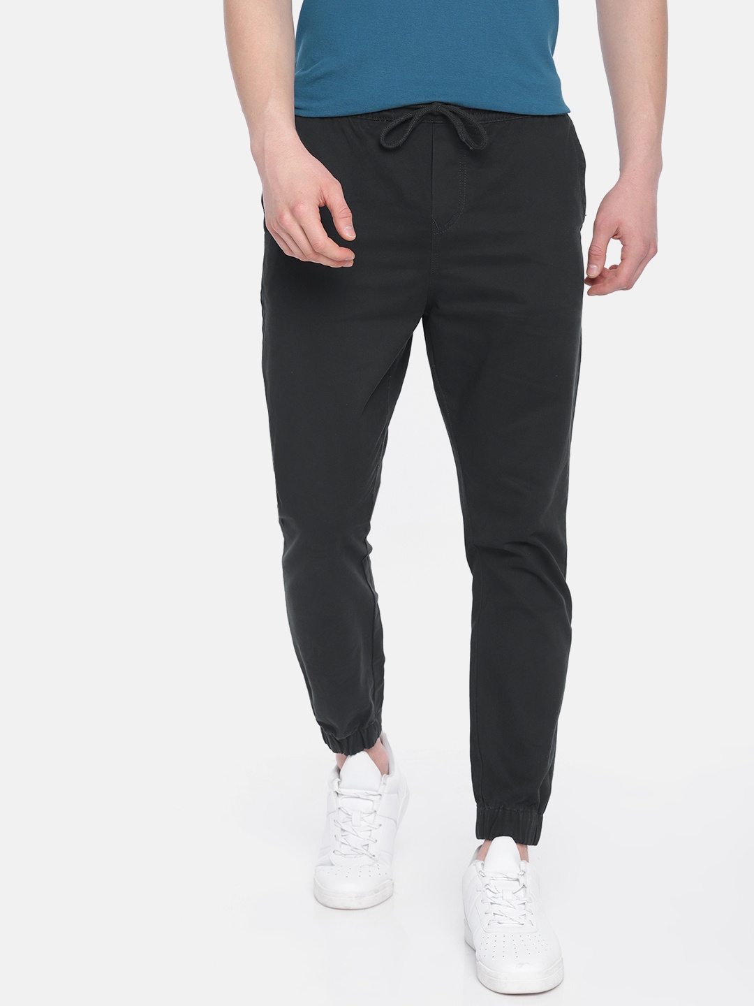 

Mast & Harbour Men Black Regular Fit Solid Joggers