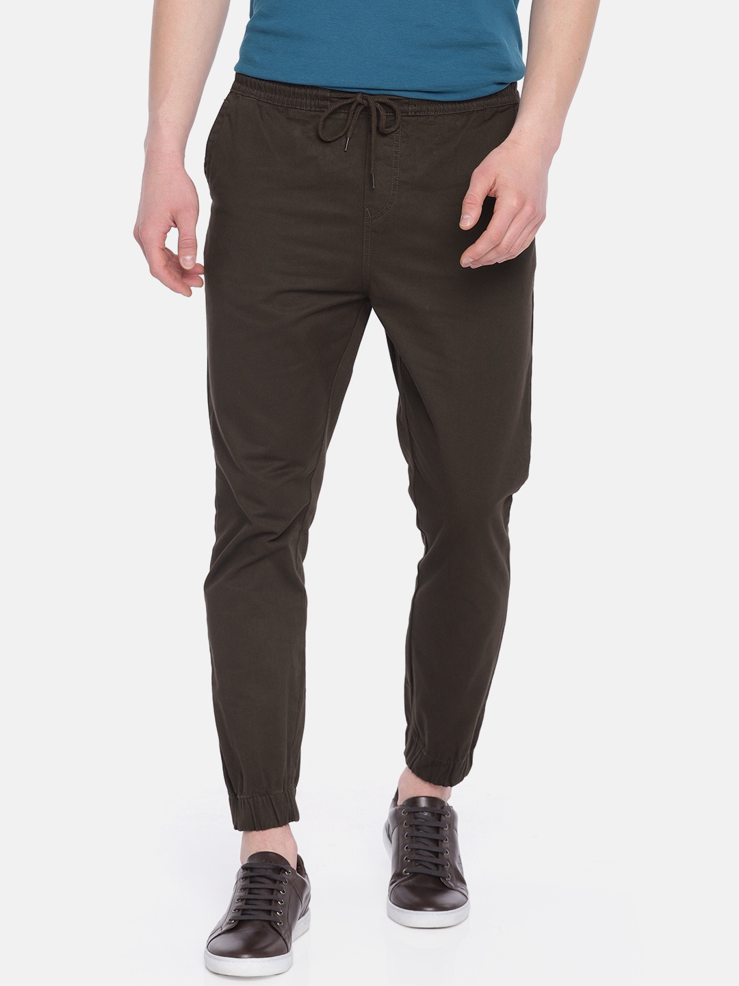 

Mast & Harbour Men Brown Regular Fit Solid Joggers